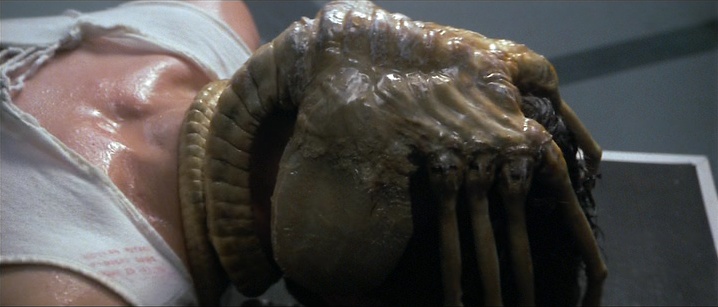 Alien Legacy / R2 (frame 53060)