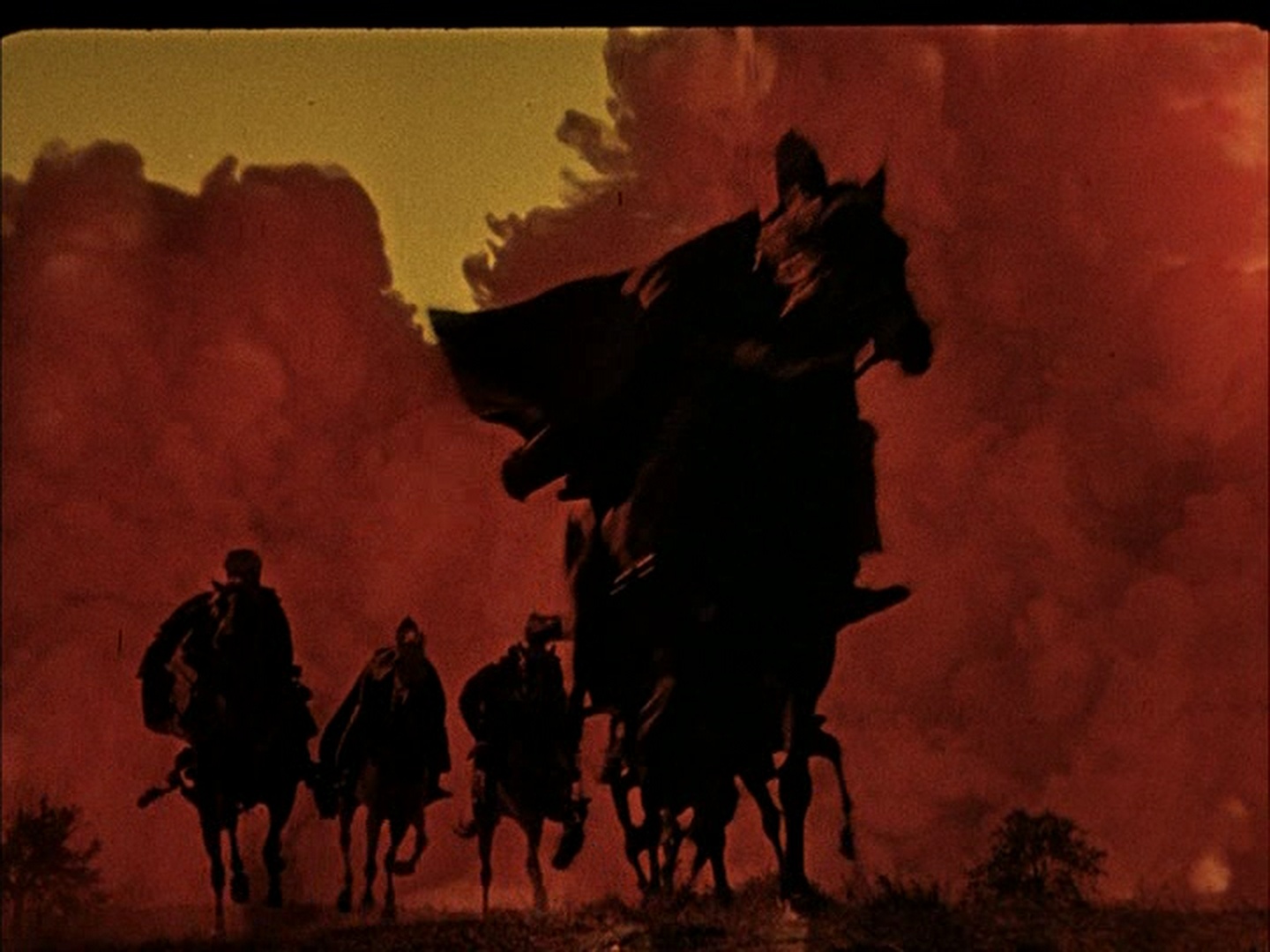 Track Media / Sinister Film (frame 43325)