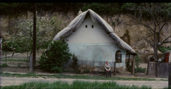 MOKÉP Videó / One Plus One (frame 31722)