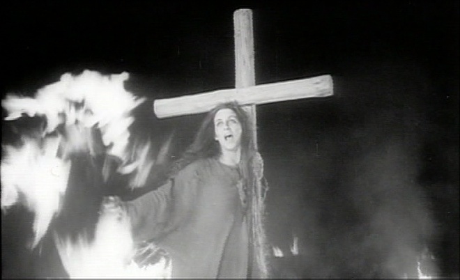 Artus Films (frame 16469)