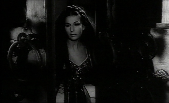 Artus Films (frame 50787)