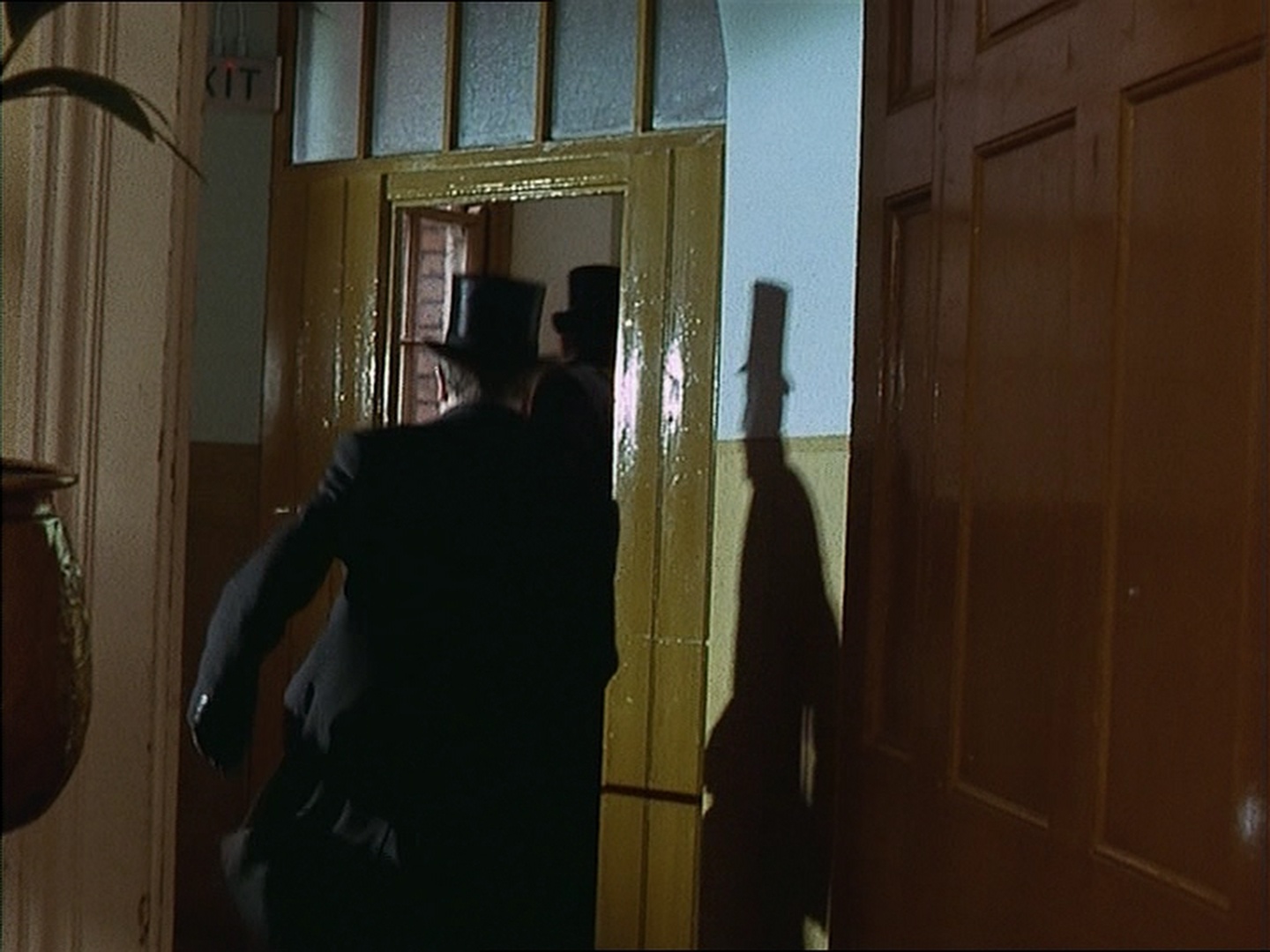 Granada Ventures (ITV DVD) (frame 29678)