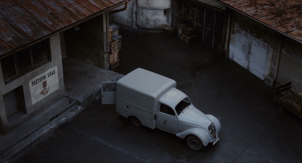 Magic Box / Blu-ray (frame 48803)