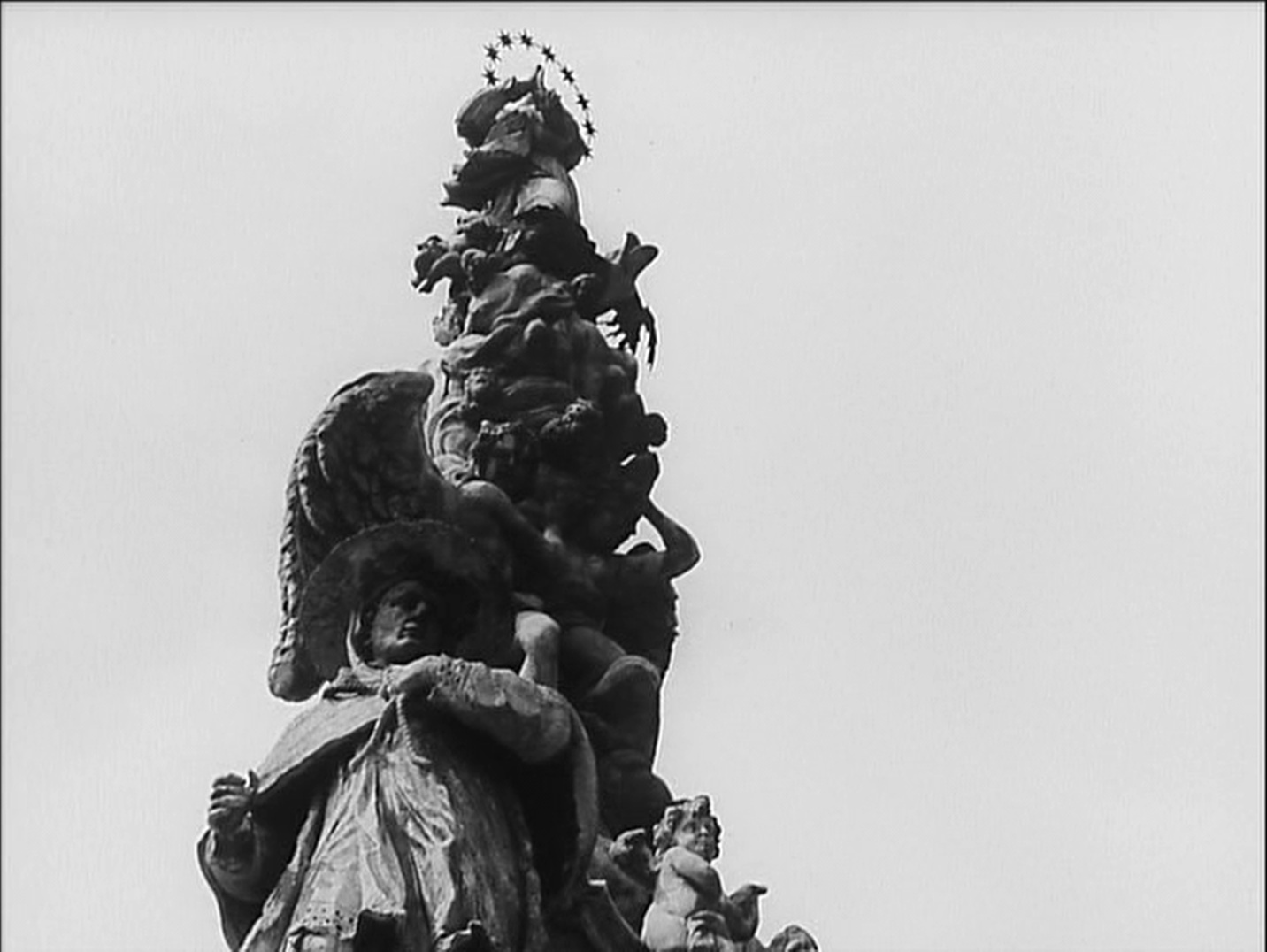 Eclipse / Criterion Collection (frame 4022)
