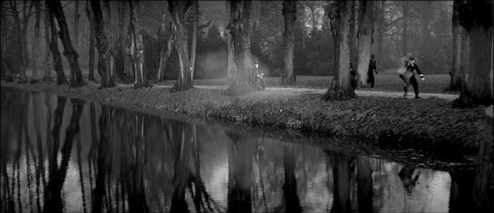 Universum Film (frame 120889)
